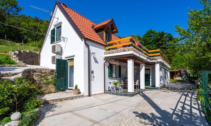 Senj House | 90 m² House ∙ 2 bedrooms ∙ 6 guests