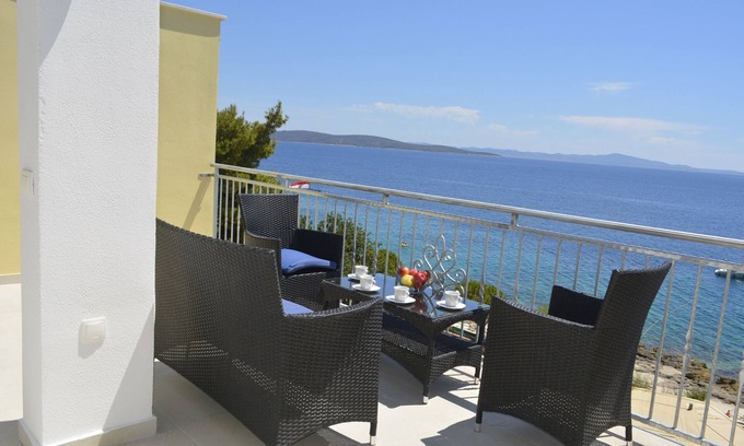 Ivan Dolac Apartment | Apartments Marija (34031-A2) - Ivan Dolac - island Hvar