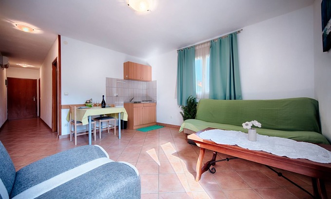 Pasadur Apartment | Apartments Daniela (53951-A1) - Pasadur - island Lastovo