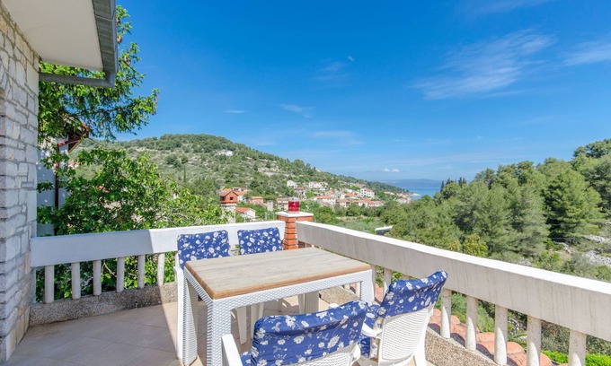 Stomorska Apartment | Apartments Drazen (59221-A4) - Stomorska - island Solta