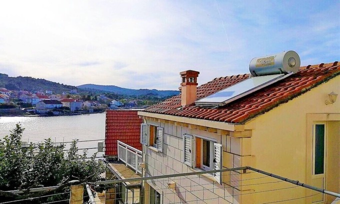 Lumbarda Apartment | Apartment Željko, (15530), Lumbarda, hr