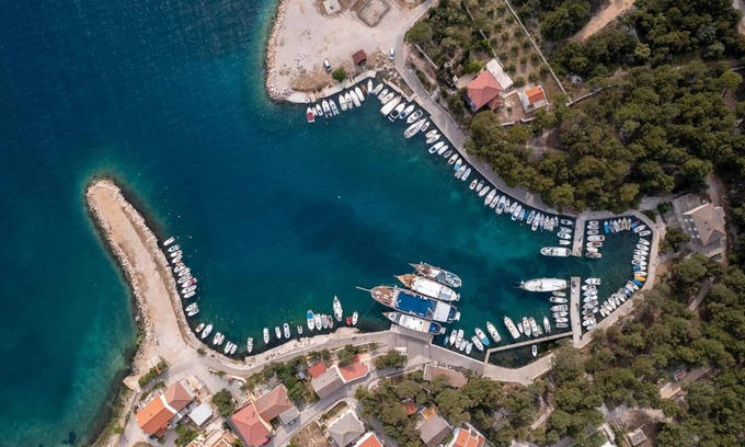 Mandre Apartment | Apartment Ante - comfortable & free parking: A2(2+1) - Mandre, Island Pag, Croatia