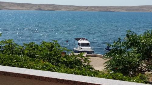 Kustici Apartment | Apartment in Kustici with sea view, balcony, air conditioning, WiFi (3597-1)