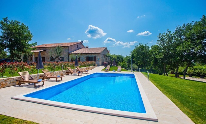 Sveti Lovrec Apartment | Apartment Jakici II with shared pool