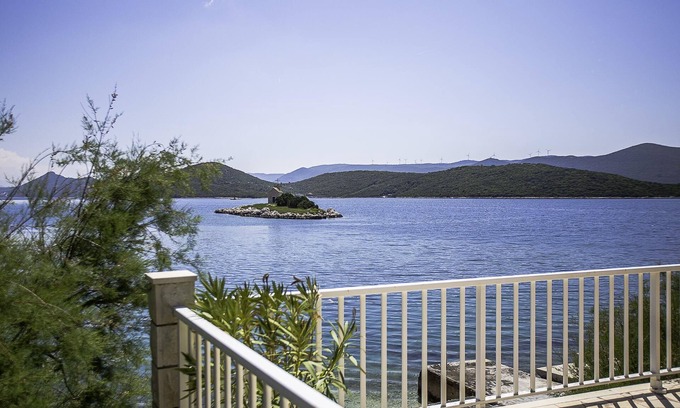 Klek Apartment | Apartment Krsticevic A2 - directly on the beach