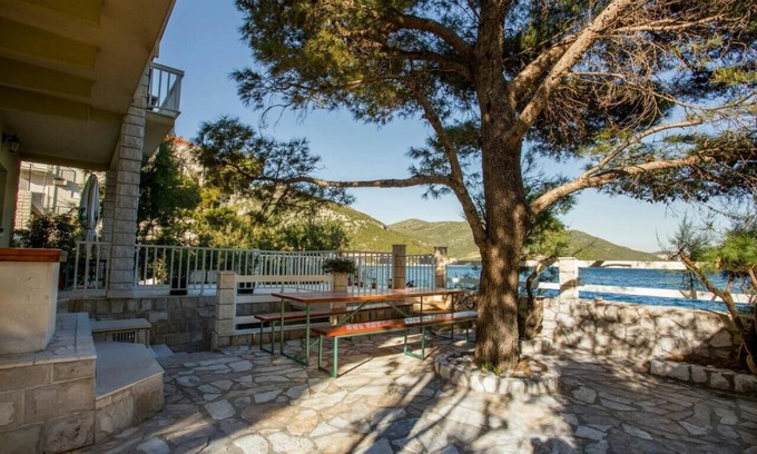 Klek Apartment | Apartment Krsticevic A5 - directly on the beach