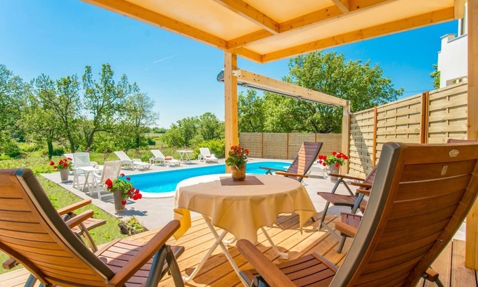 Kujici Apartment | Apartment Marinko - with pool : A2(4+1) - Barban, Istria, Croatia