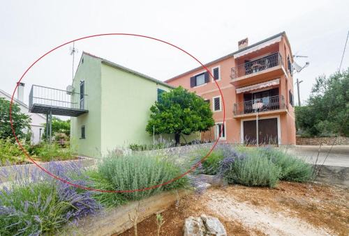 Bozava Apartment | Apartment Meri