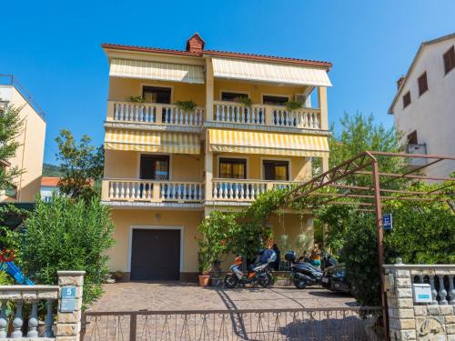 Selce Apartment | Apartment Nevelina