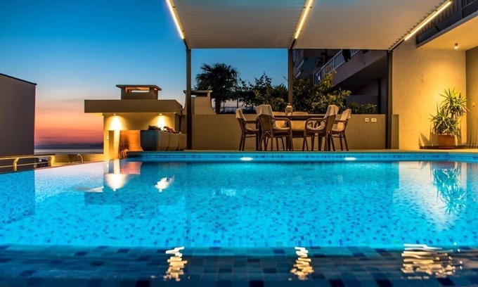 Moca Apartment | Apartment Stanko *** Apartment in Makarska, private pool
