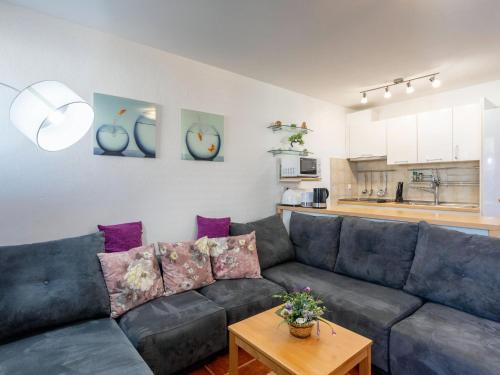 Supetar Apartment | Apartment Zara - Two Bedroom Apartment with Balcony - ST