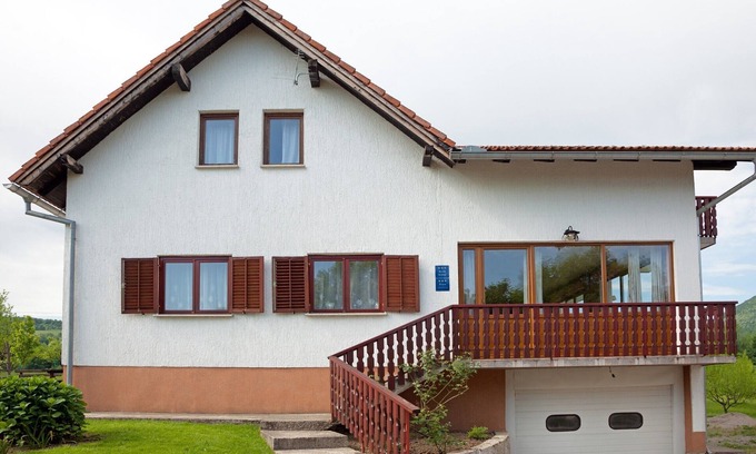 Catrnja Apartment | Apartments and rooms Zoran, (16223), Smoljanac, hr