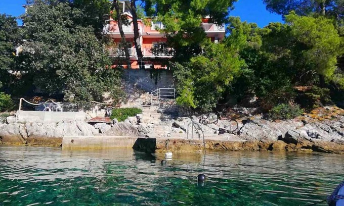 Brna Apartment | Apartments Dalibor, (13005), Smokvica, hr