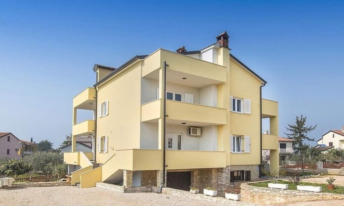 Lovrecica Apartment | Apartments Graciella, (14128), Lovrecica, hr