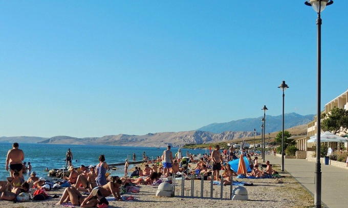 Pag Apartment | Apartments Ivanka, (15405), Pag, Croatia