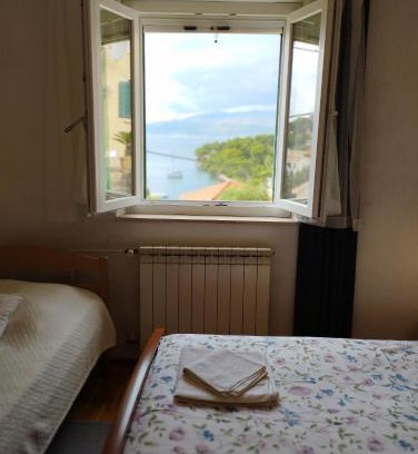 Splitska Apartment | Apartments Kat