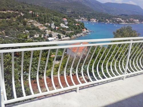 Molunat Apartment | Apartments Mara