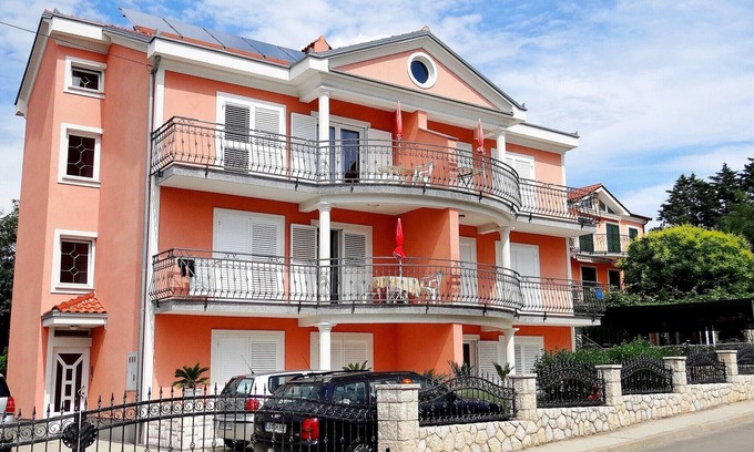 Malinska-Dubasnica Apartment | Apartments Marica, (15802), Malinska, hr