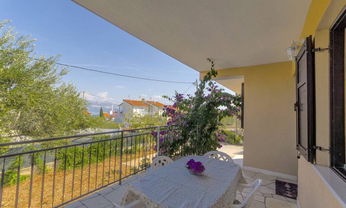 Slatine Apartment | Apartments Milka