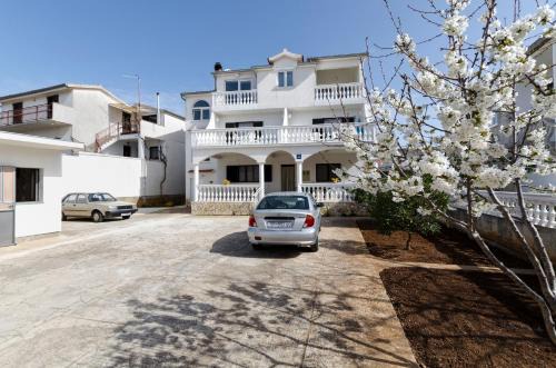 Pirovac Apartment | Apartments Mime