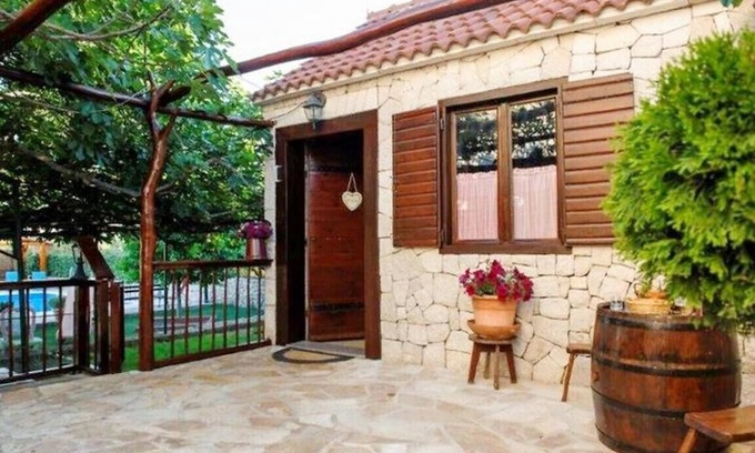 Seget Vranjica Apartment | Apartments Mirko, (10123), Seget Vranjic, hr
