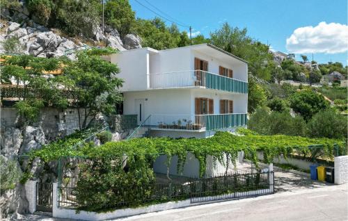 Omis House | Beautiful Home In Kostanje With Wifi