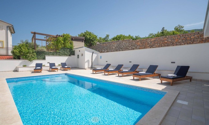 Klenovica House | Beautiful private villa for 16 guests with A/C, WIFI, private pool, TV and terrace