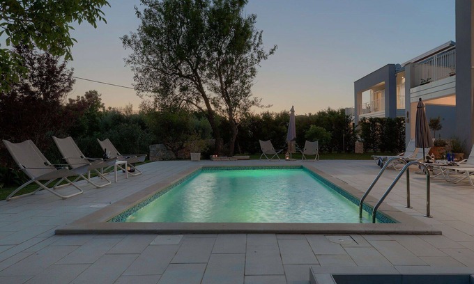 Stanisovi Villa | Beautiful private villa with private pool, WIFI, A/C, TV, terrace, pets allowed and panoramic view
