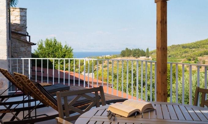 Pitve Villa | Beautiful Villa Valente