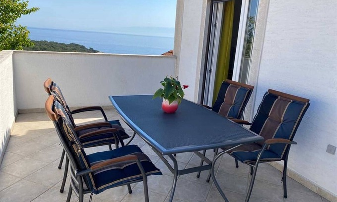 Cove Murtar Apartment | Charming 2-Bedroom apartment for 5