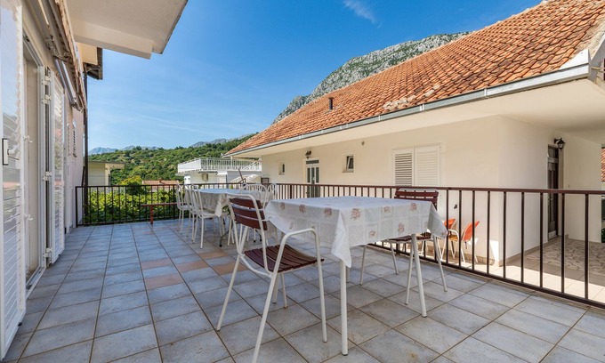 Gradac Apartment | Comfortable and spacious apartment with terrace Podaca, Makarska (A-516-a)