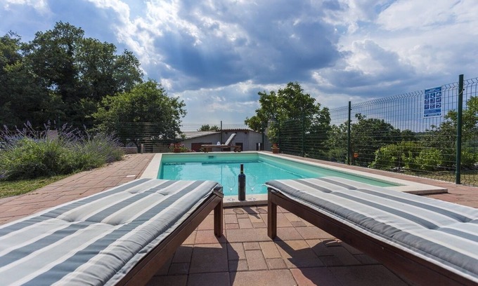 Kujici House | Comfortable villa with private pool, WiFi and BBQ