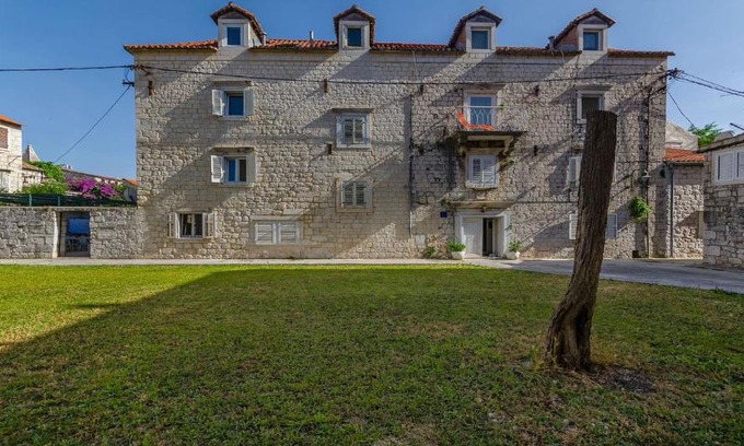 Trogir Apartment | Cozy accommodation Trogir