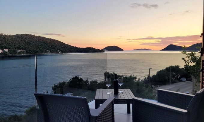 Ubli Apartment | Dragovoda bay