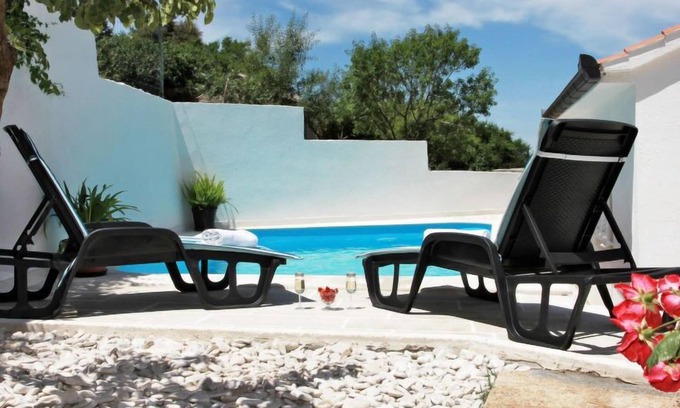 Nerezise House | Edo (BRC601) by Interhome
