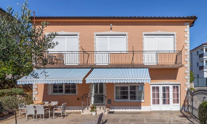 Selce Apartment | Gorgeous apartment in Selce with WiFi