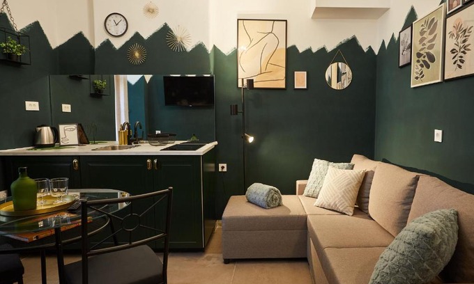 Zagreb Apartment | Green&Chick,1BDR with balcony - Strict Center
