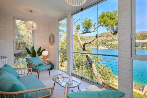 Babin Kuk Apartment | Hedera Estate, Hedera A3