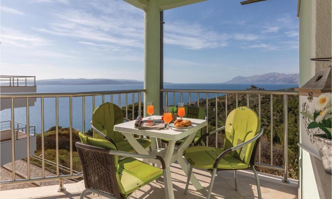 Bratus Apartment | Holiday Apartment Krvavica 07