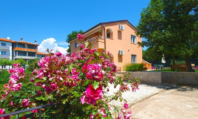 Pomer Apartment | Holiday apartment Ližnjan for 1 - 4 persons with 2 bedrooms - Holiday apartment