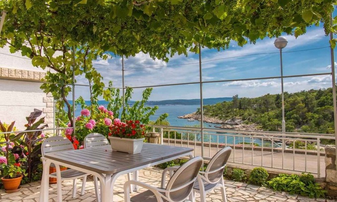 Klanfari Apartment | Holiday apartment near the sea