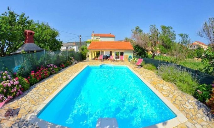 Rab Town Apartment | Holiday apartment Rab (Stadt) for 1 - 4 persons with 2 bedrooms - Holiday apartment