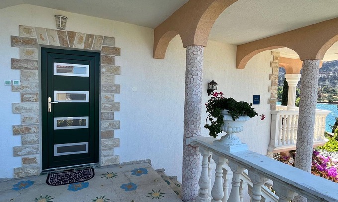 Grebastica Apartment | Holiday apartment Sibenik for 1 - 6 persons with 2 bedrooms - Holiday apartment in one or multi-fami