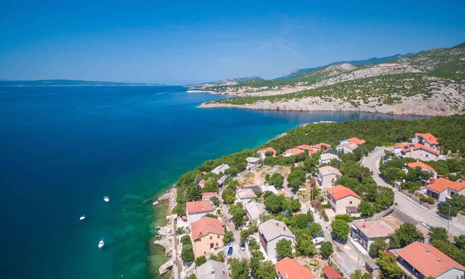 Klenovica Apartment | Holiday apartment with pool