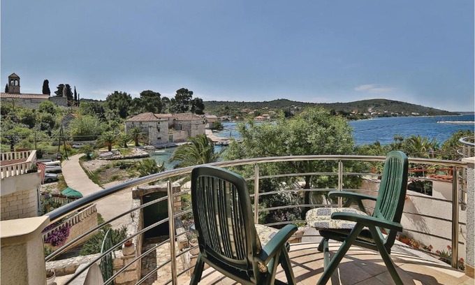 Veliki Drvenik House | Holiday home Bobovisce bb Croatia