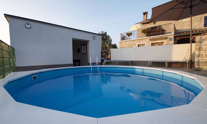 Buzet House | Holiday home in quiet surroundings with pool