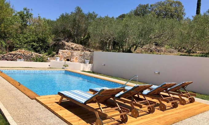 Dol House | Holiday home Ivana, (13641), Stari Grad, hr