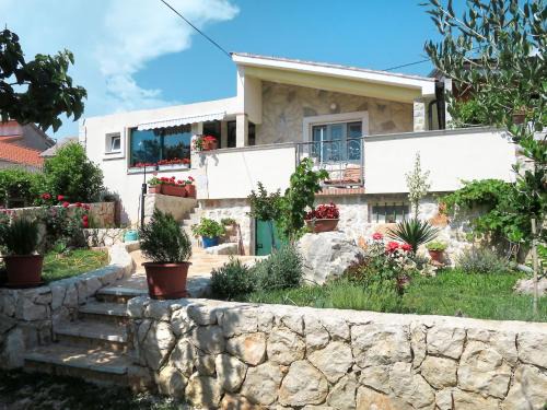 Posedarje House | Holiday Home Kapitan by Interhome