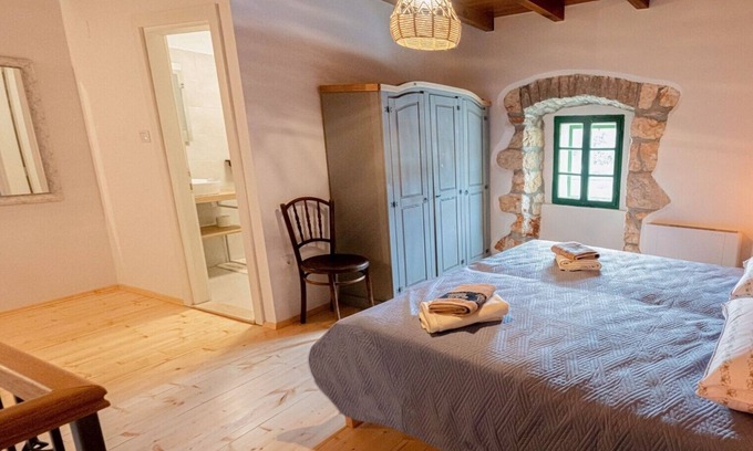 Cres House | Holiday House Antica for 6 persons green surroundings