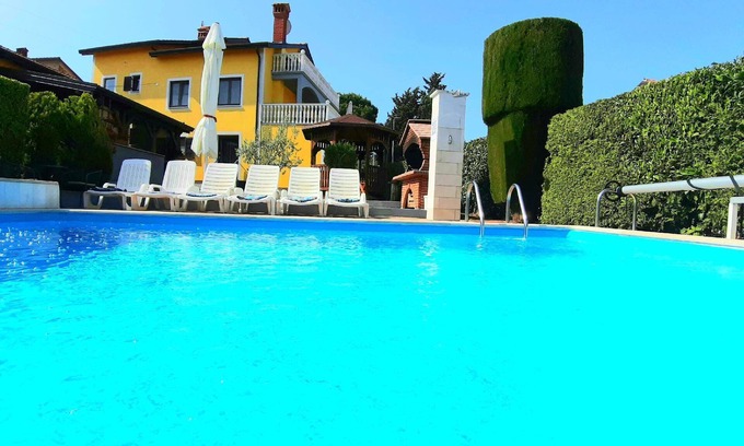 Kastel House | Holiday house Buje for 1 - 10 persons with 6 bedrooms - Holiday house